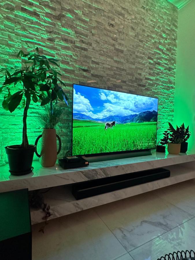 L'Emperador Apartment Реймс Екстериор снимка