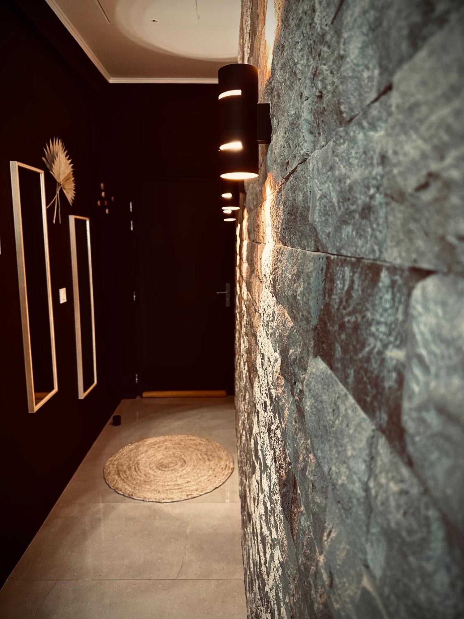 L'Emperador Apartment Реймс Стая снимка