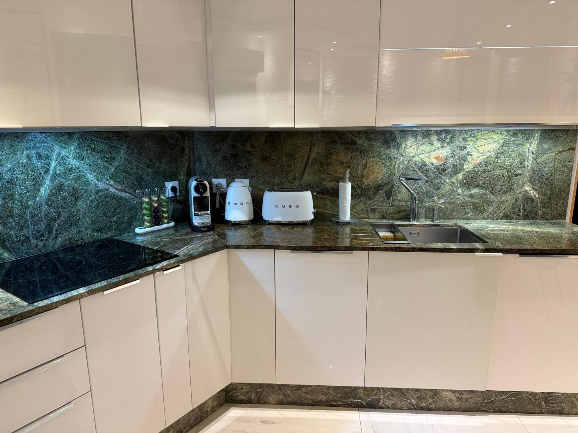 L'Emperador Apartment Реймс Екстериор снимка